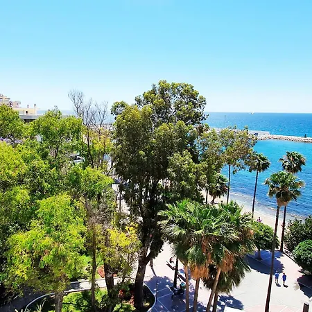 Apartment Skol 521. Fantastic On The Beachfront For Rental.