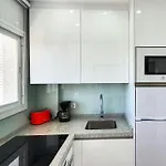 Skol 521. Fantastic On The Beachfront For Rental. 马尔韦利亚