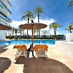 Skol 521. Fantastic On The Beachfront For Rental. 公寓 马尔韦利亚