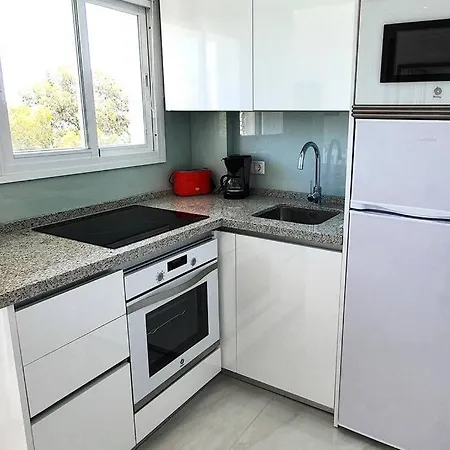 Apartment Skol 521. Fantastic On The Beachfront For Rental.