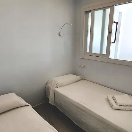 Apartmán Skol 521. Fantastic On The Beachfront For Rental. Marbella