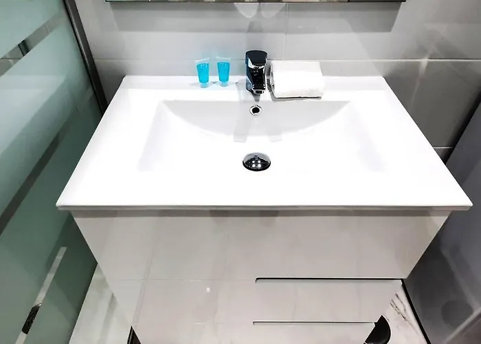 Skol 521. Fantastic On The Beachfront For Rental. شقة *