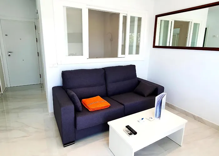 Skol 521. Fantastic On The Beachfront For Rental. アパート