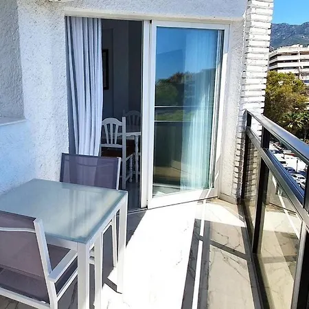 Skol 521. Fantastic On The Beachfront For Rental. Appartement
