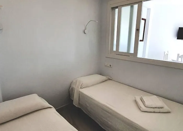 Skol 521. Fantastic On The Beachfront For Rental. Apartament *